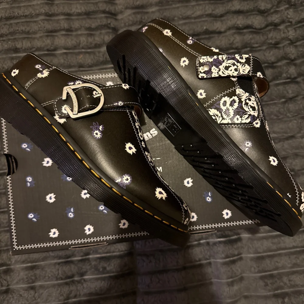 Dr Martens Nomarhythm collab Isham UK 7, NIB, hard to find - Picture 2 of 6